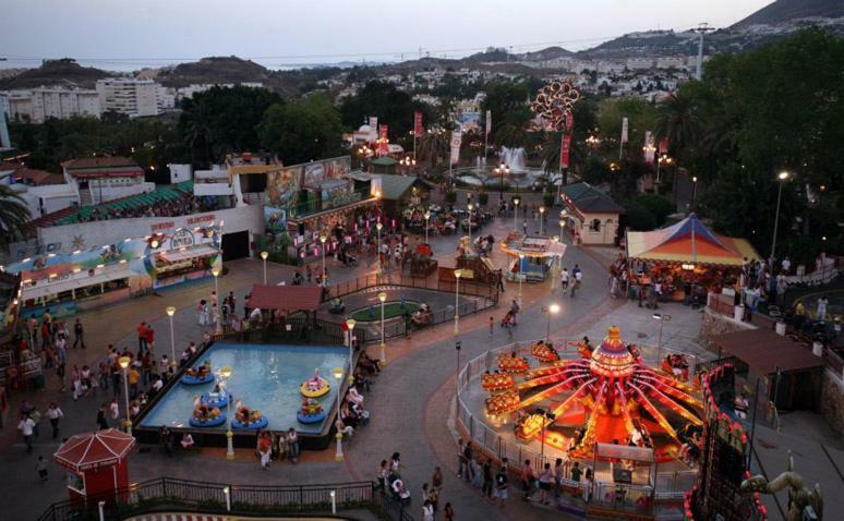 Benalmadena Costa Sol Holiday Rentals Exteriör bild