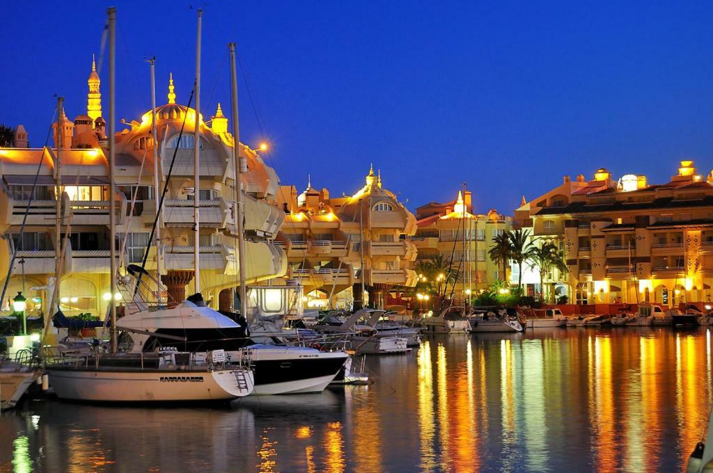 Benalmadena Costa Sol Holiday Rentals Exteriör bild